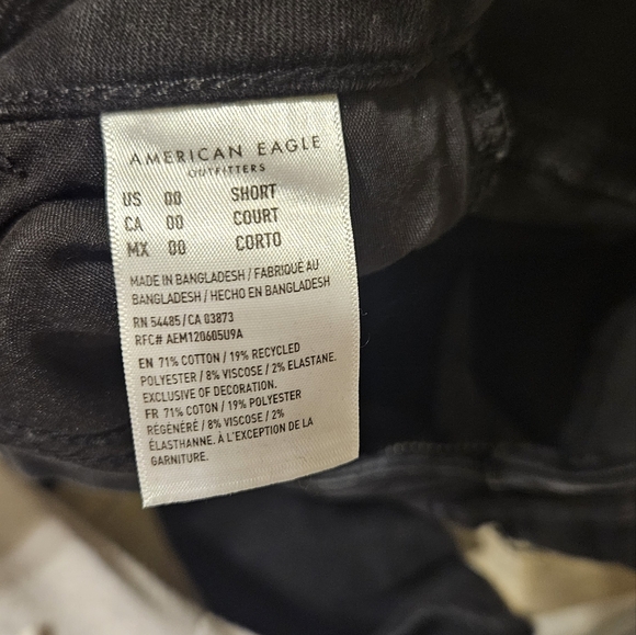 AMERICAN EAGLE Size 00 Short Super Hi-Rise JEGGING Black Distressed Denim Jeans - Picture 5 of 5